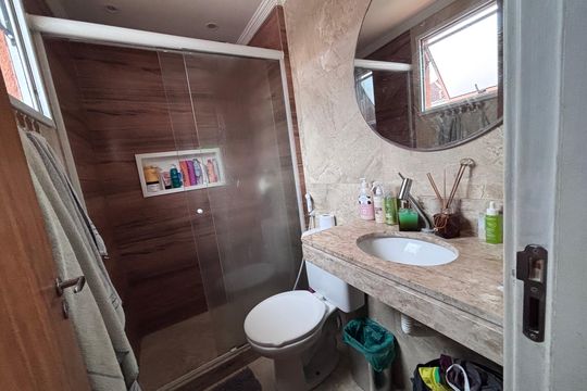 Banheiro do Quarto 1 de casa de condomínio para alugar com 3 quartos, 84m² em Vargem Grande, Rio de Janeiro