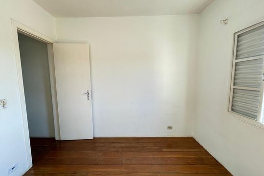 Quarto 2 de casa para alugar com 2 quartos, 100m² em Jardim Alvorada (zona Oeste), São Paulo