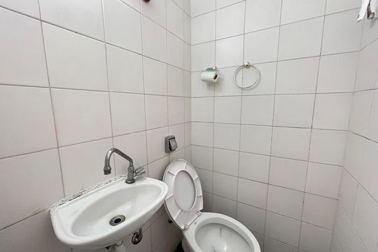 Banheiro 2 de casa para alugar com 2 quartos, 100m² em Jardim Alvorada (zona Oeste), São Paulo