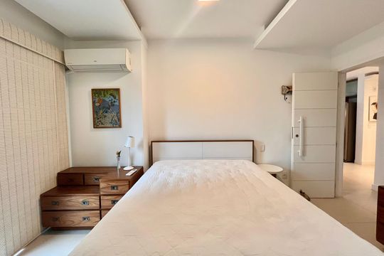 Quarto  de apartamento à venda com 1 quarto, 74m² em Lagoa, Rio de Janeiro