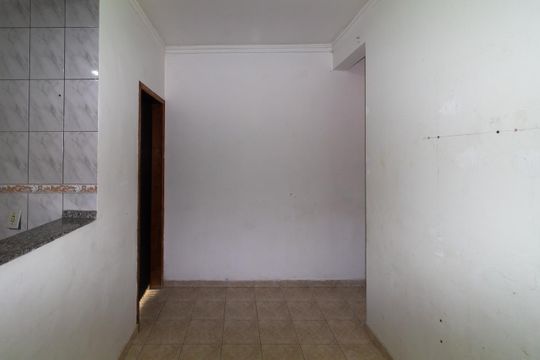 Casa para alugar com 2 quartos, 68m² em Satélite Santa Barbara, São Paulo