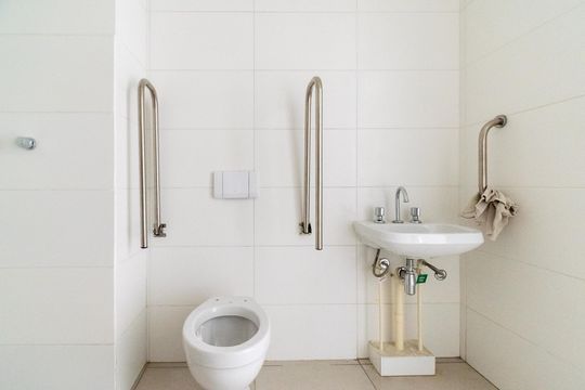 Banheiro  de apartamento à venda com 1 quarto, 75m² em Vila Guarani (zona Sul), São Paulo
