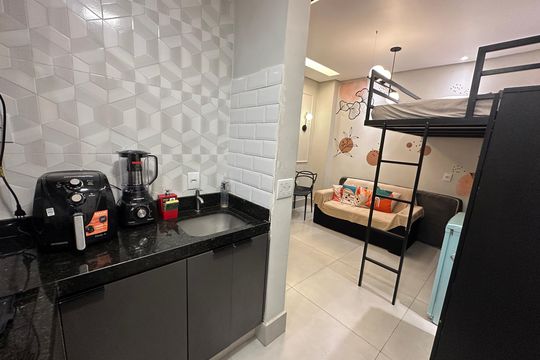 Cozinha de apartamento para alugar com 1 quarto, 15m² em Gonzaguinha, São Vicente