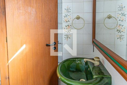 Banheiro 1 de casa à venda com 4 quartos, 303m² em Ideal, Novo Hamburgo