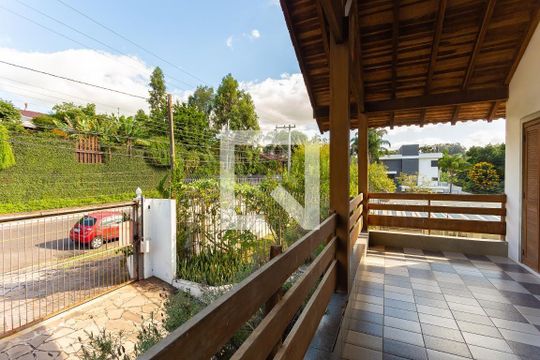 Casa à venda com 4 quartos, 303m² em Ideal, Novo Hamburgo
