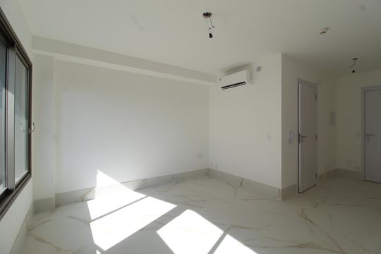 Kitnet/Studio à venda com 1 quarto, 30m² em Indianópolis, São Paulo