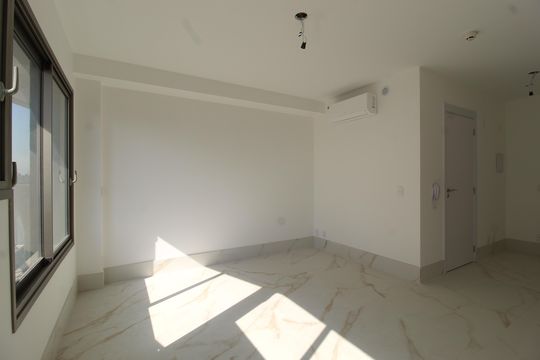Kitnet/Studio à venda com 1 quarto, 30m² em Indianópolis, São Paulo