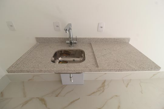 Cozinha de kitnet/studio à venda com 1 quarto, 30m² em Indianópolis, São Paulo