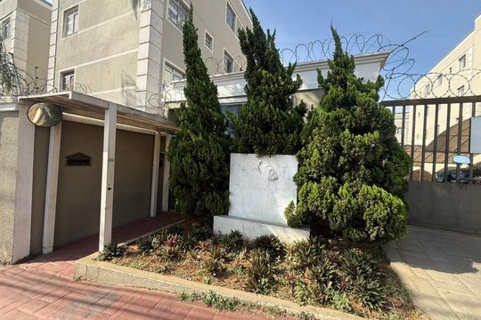 Fachada de apartamento à venda com 3 quartos, 58m² em Kennedy, Contagem