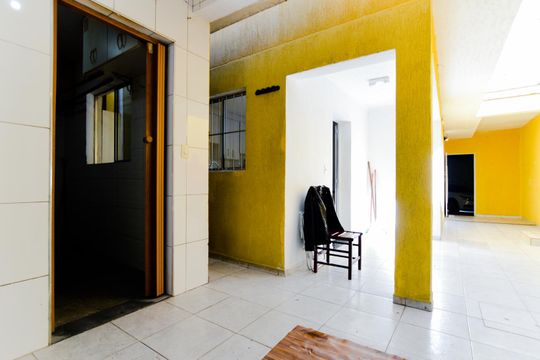 Área de Serviço de casa para alugar com 4 quartos, 200m² em Jardim Santa Clara, Guarulhos