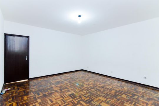 Sala de casa para alugar com 4 quartos, 200m² em Jardim Santa Clara, Guarulhos