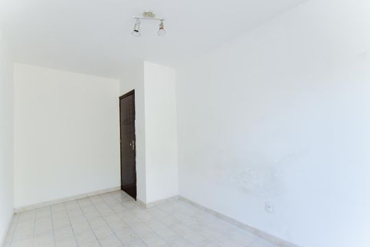 Quarto 2 de casa para alugar com 4 quartos, 200m² em Jardim Santa Clara, Guarulhos
