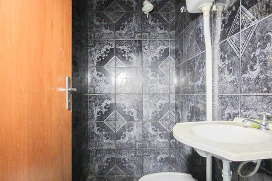 Banheiro de kitnet/studio para alugar com 1 quarto, 38m² em Alvorada, Belo Horizonte