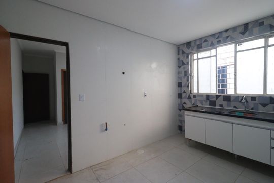 Cozinha  de casa para alugar com 2 quartos, 100m² em Vila Elisa, Ribeirão Preto