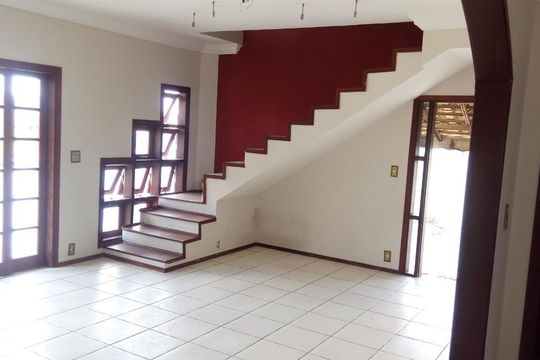 Casa de Condomínio para alugar com 2 quartos, 800m² em Chácaras Alpina, Valinhos