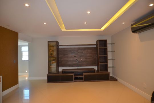 Apartamento à venda com 3 quartos, 215m² em Vila Valqueire, Rio de Janeiro
