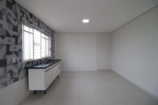 Cozinha de casa para alugar com 2 quartos, 100m² em Vila Elisa, Ribeirão Preto