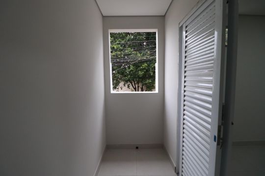 Varanda quarto 2 de casa para alugar com 2 quartos, 100m² em Vila Elisa, Ribeirão Preto