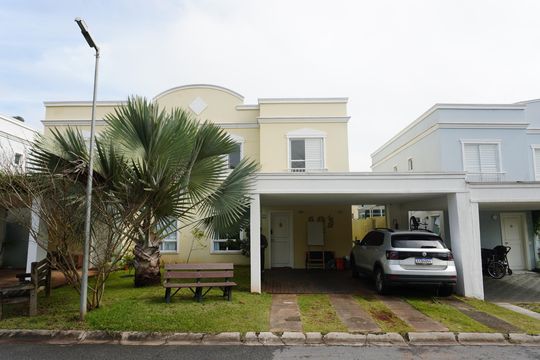 Casa de Condomínio para alugar com 4 quartos, 183m² em Tamboré, Santana de Parnaíba