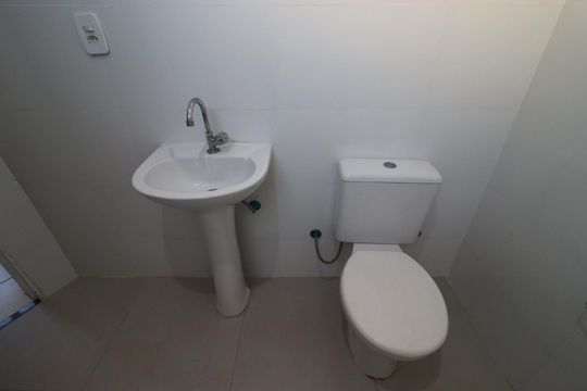 Banheiro da Suíte de apartamento para alugar com 2 quartos, 70m² em Vila Tiberio, Ribeirão Preto