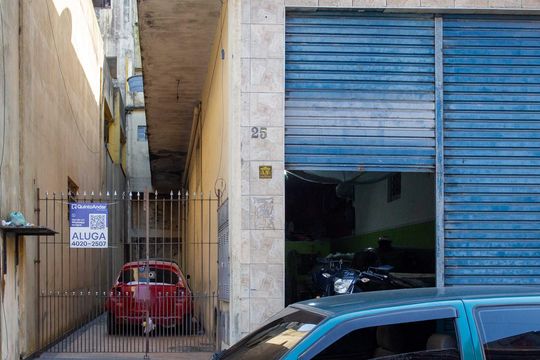 Fachada de casa para alugar com 1 quarto, 38m² em Eldorado, Diadema