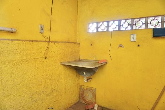 Área de serviço de casa à venda com 3 quartos, 400m² em Sagrada Família, Belo Horizonte