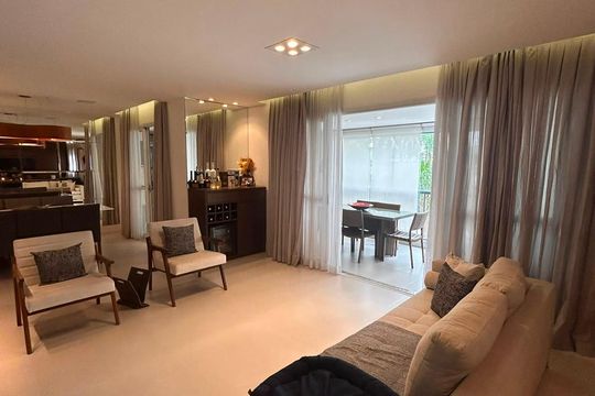 Sala de apartamento à venda com 3 quartos, 178m² em Mooca, São Paulo