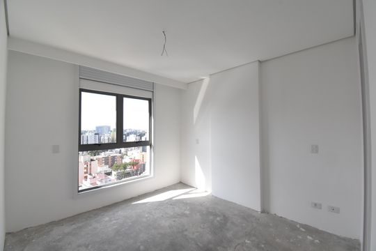 Suíte de apartamento à venda com 3 quartos, 137m² em Centro, Curitiba