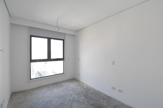 Suíte de apartamento à venda com 2 quartos, 95m² em Centro, Curitiba