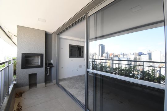 Sacada de apartamento à venda com 3 quartos, 157m² em Centro, Curitiba