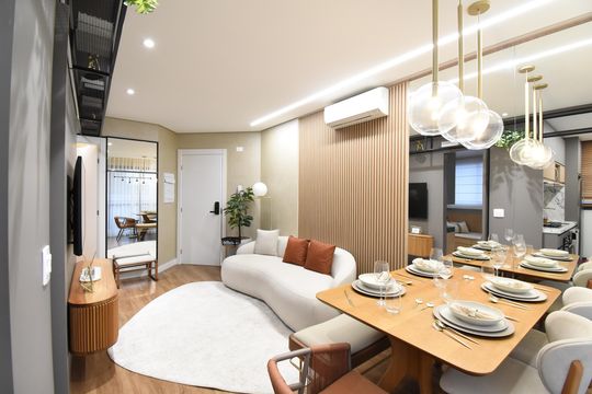 Sala de apartamento à venda com 2 quartos, 51m² em Centro, Curitiba