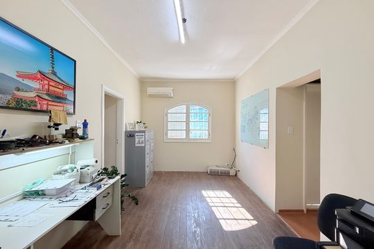 Escritório  de casa à venda com 3 quartos, 380m² em Santo Amaro, São Paulo