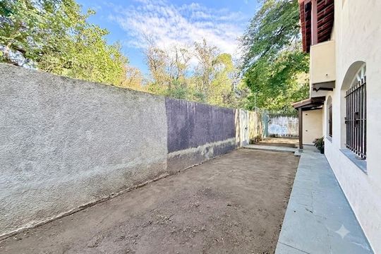 Garagem  de casa à venda com 3 quartos, 380m² em Santo Amaro, São Paulo