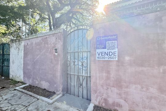 Fachada de casa à venda com 3 quartos, 380m² em Santo Amaro, São Paulo