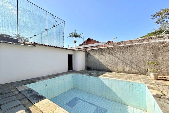 Piscina  de casa à venda com 3 quartos, 380m² em Santo Amaro, São Paulo