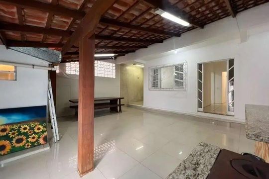 Casa para alugar com 4 quartos, 160m² em Barreiros, São José