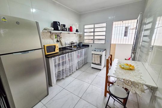 Cozinha de casa para alugar com 1 quarto, 50m² em Vila Caiçara, Praia Grande