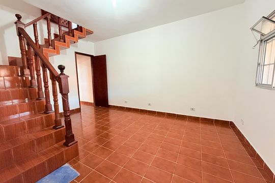 Sala de casa para alugar com 3 quartos, 131m² em Jardim Rosa Maria, São Paulo