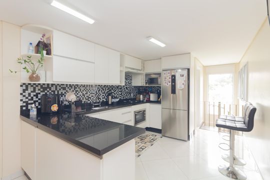 Cozinha de casa de condomínio à venda com 3 quartos, 107m² em Fazenda Aricanduva, São Paulo