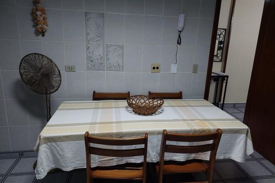 Cozinha de apartamento para alugar com 2 quartos, 96m² em Vila Caiçara, Praia Grande
