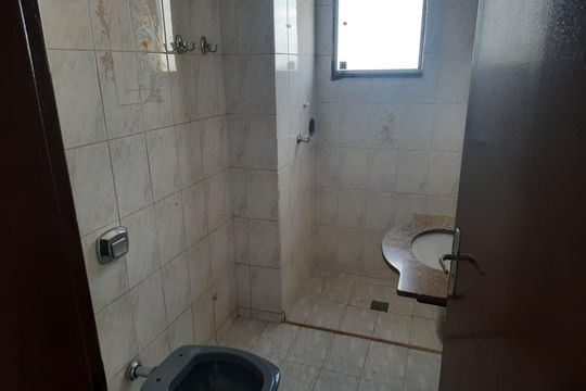 Banheiro de apartamento à venda com 3 quartos, 130m² em Amazonas, Contagem