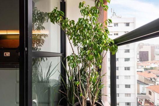 Varanda de kitnet/studio para alugar com 1 quarto, 26m² em Pompeia, São Paulo