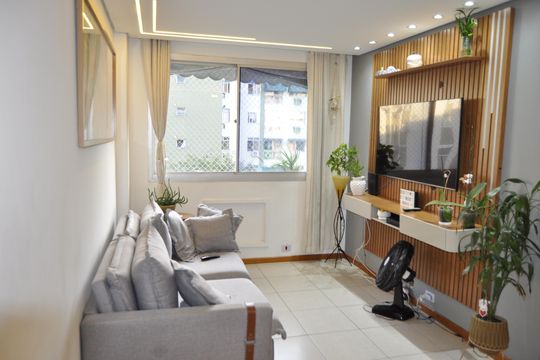 Sala de apartamento à venda com 2 quartos, 76m² em Méier, Rio de Janeiro
