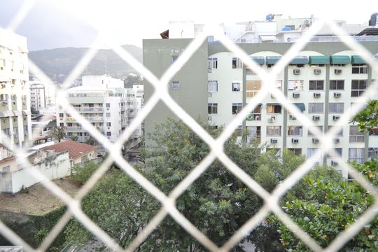 Vista do Quarto 2 de apartamento à venda com 2 quartos, 76m² em Méier, Rio de Janeiro
