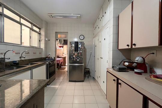 Apartamento à venda com 3 quartos, 176m² em Copacabana, Rio de Janeiro