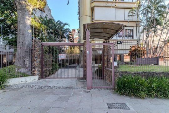 Fachada de apartamento para alugar com 3 quartos, 240m² em Floresta, Porto Alegre