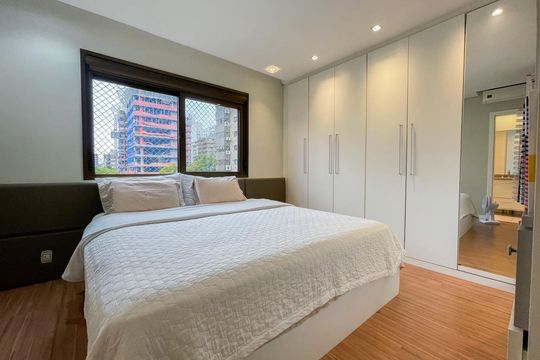 Quarto 2 de apartamento para alugar com 3 quartos, 120m² em Auxiliadora, Porto Alegre