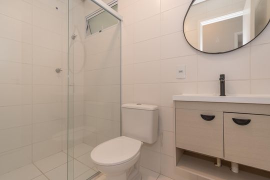 Banheiro Corredor  de apartamento para alugar com 2 quartos, 58m² em Loteamento Residencial Viva Vista, Sumaré
