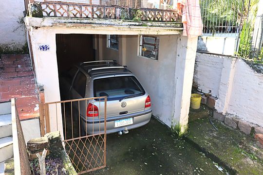 Área externa de casa à venda com 2 quartos, 360m² em Bom Jesus, Porto Alegre