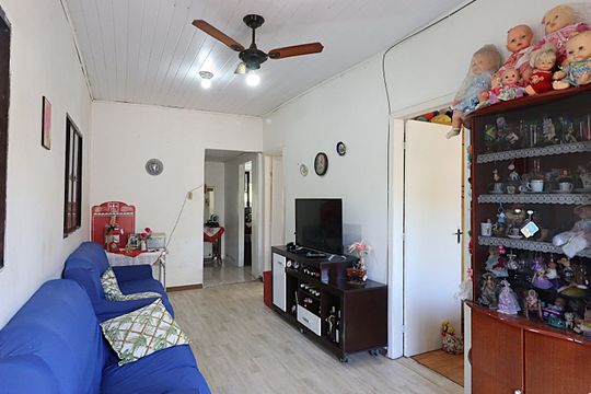 Casa à venda com 2 quartos, 360m² em Bom Jesus, Porto Alegre